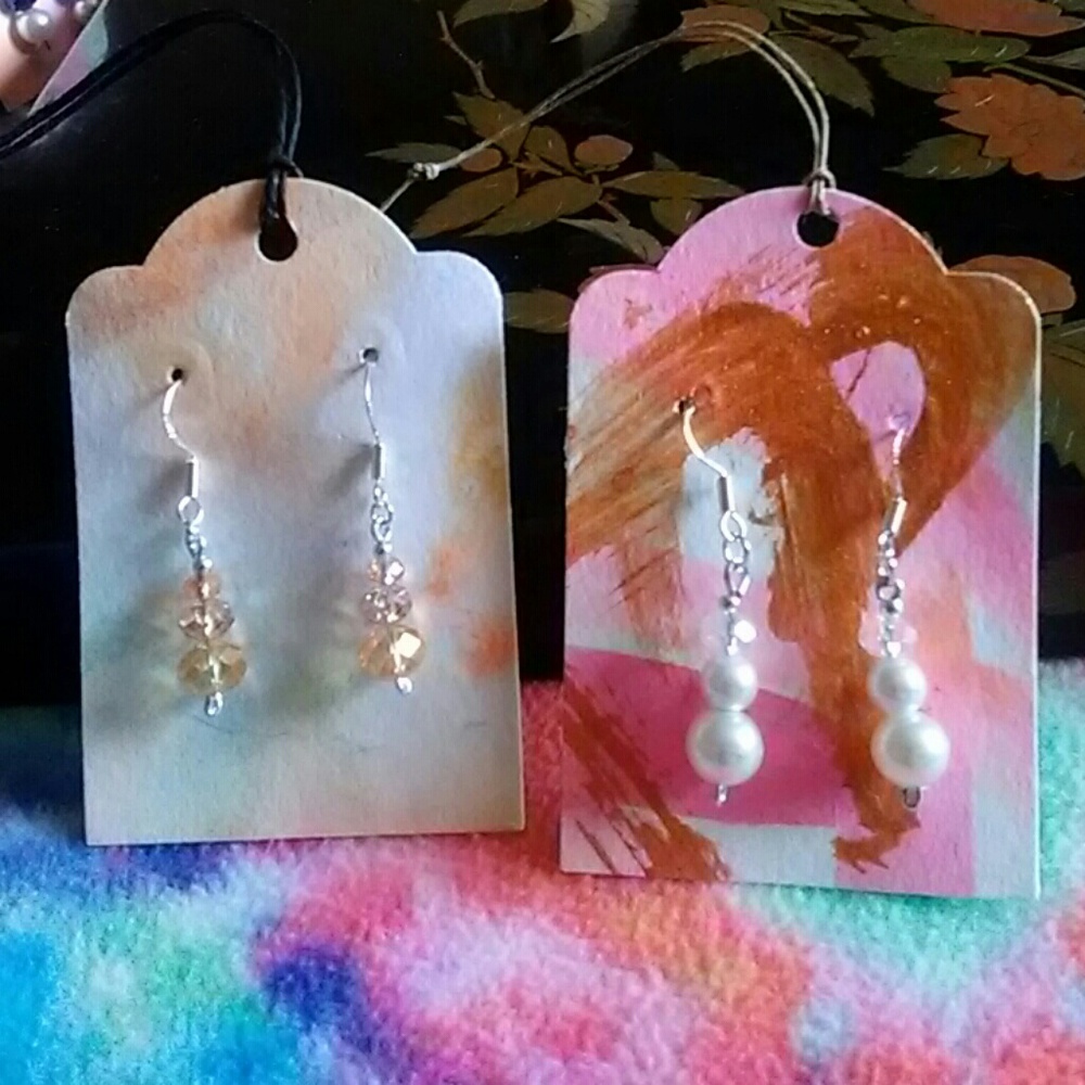 earrings - Picture 7 of 8